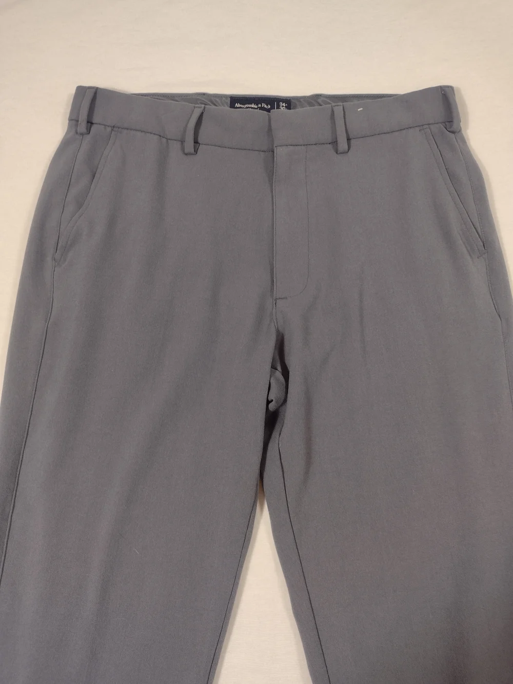 Abercrombie & Fitch Gray Flat Front Relaxed Straight Trouser Ankle Length